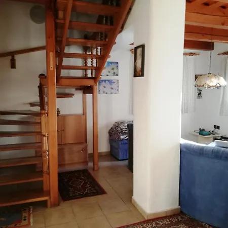 Rozsakert Apartman Apartment